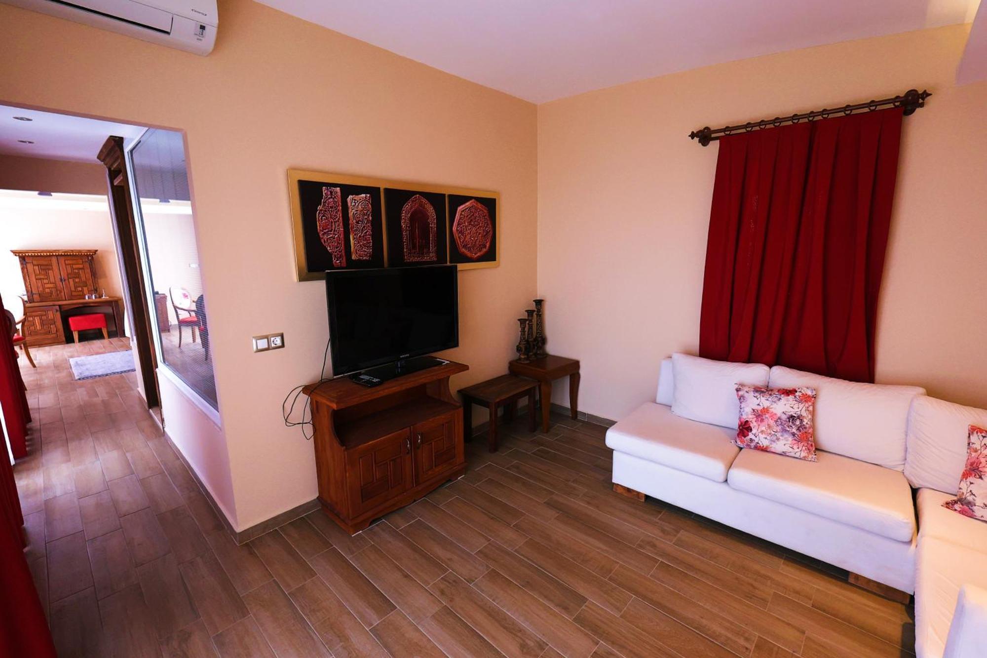 Lissiya Hotel Faralya Exteriér fotografie